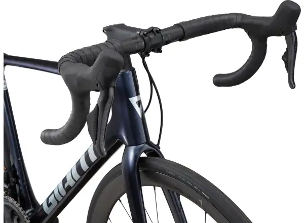 Giant TCR Advanced 0 Disc Pro Compact silniční kolo