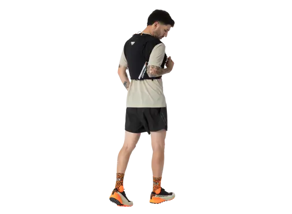 Dynafit Alpine 8 l běžecká vesta Black Out