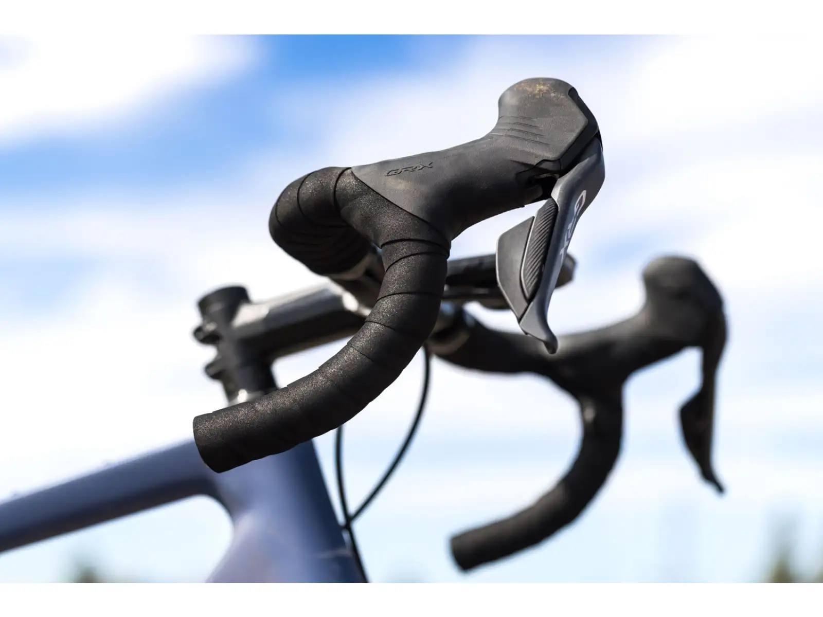 Shimano GRX Di2 ST-RX825 + BR-RX820 12sp pravá řadící a zadní brzdová páka a třmen