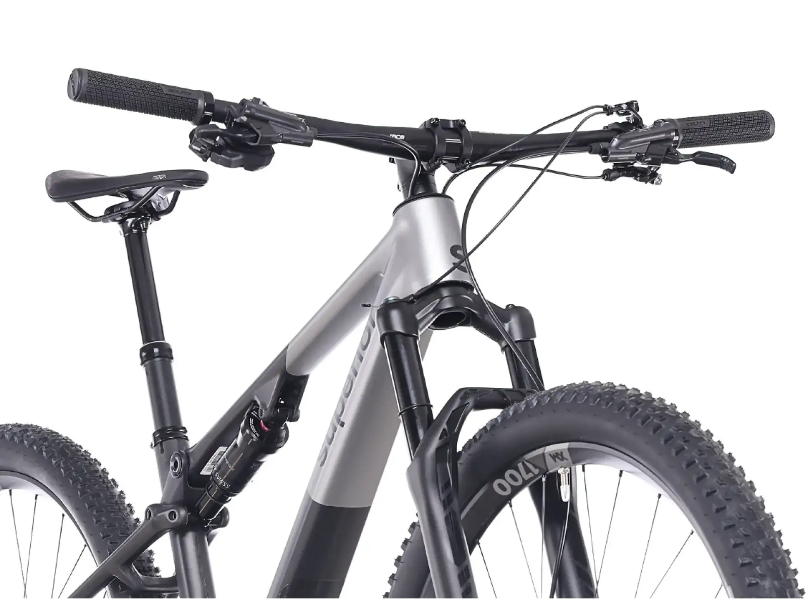 Superior XF 9.7 RC celoodpružené kolo Matte Carbon/Smoke Chrome