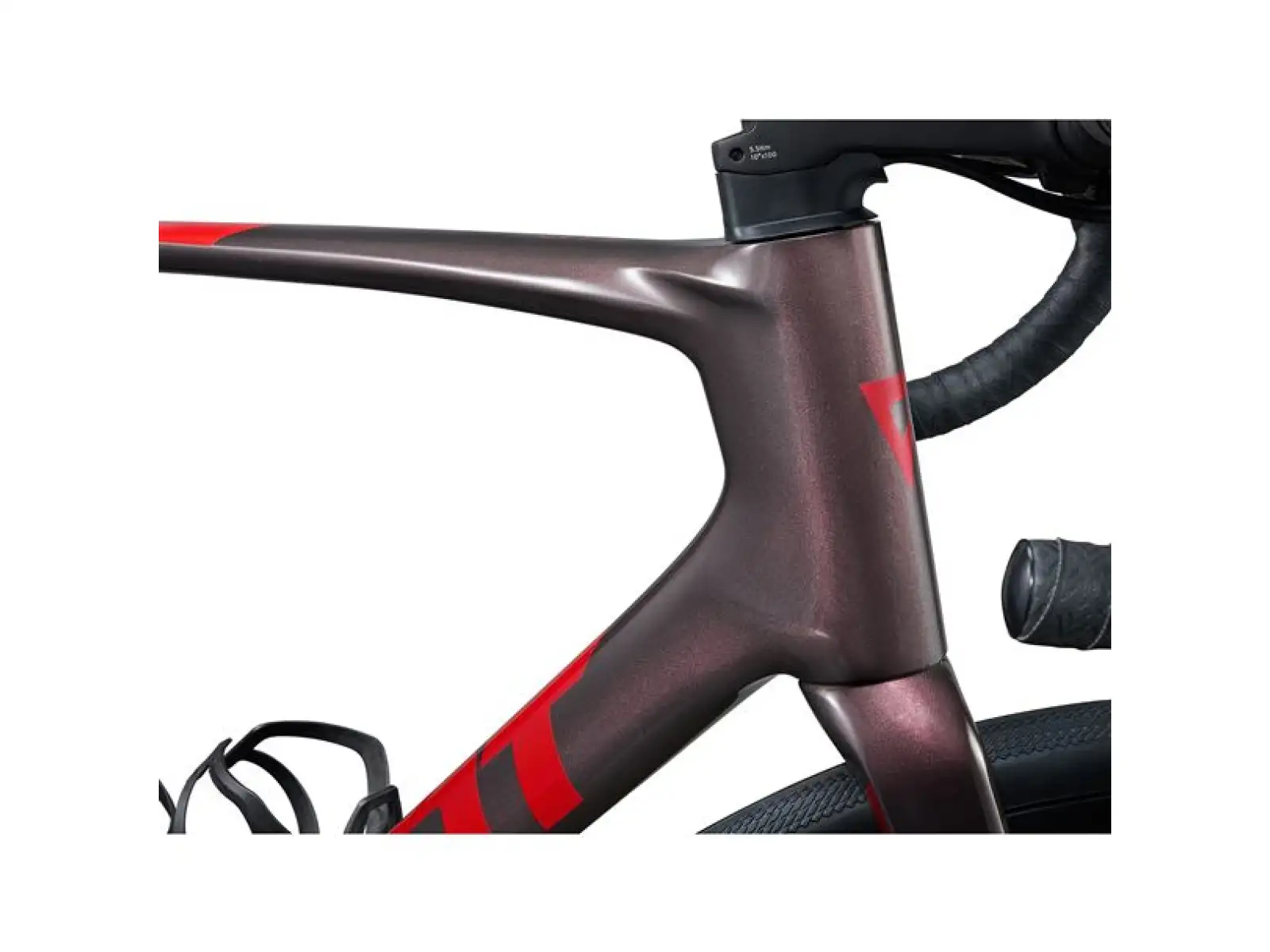 Giant Defy Advanced 2 S silniční kolo Tiger Red