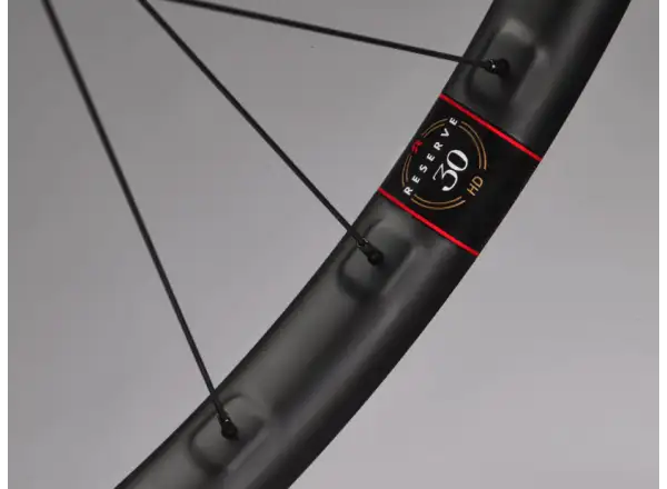 Reserve 30/HD 29" MTB karbonový ráfek 28 děr