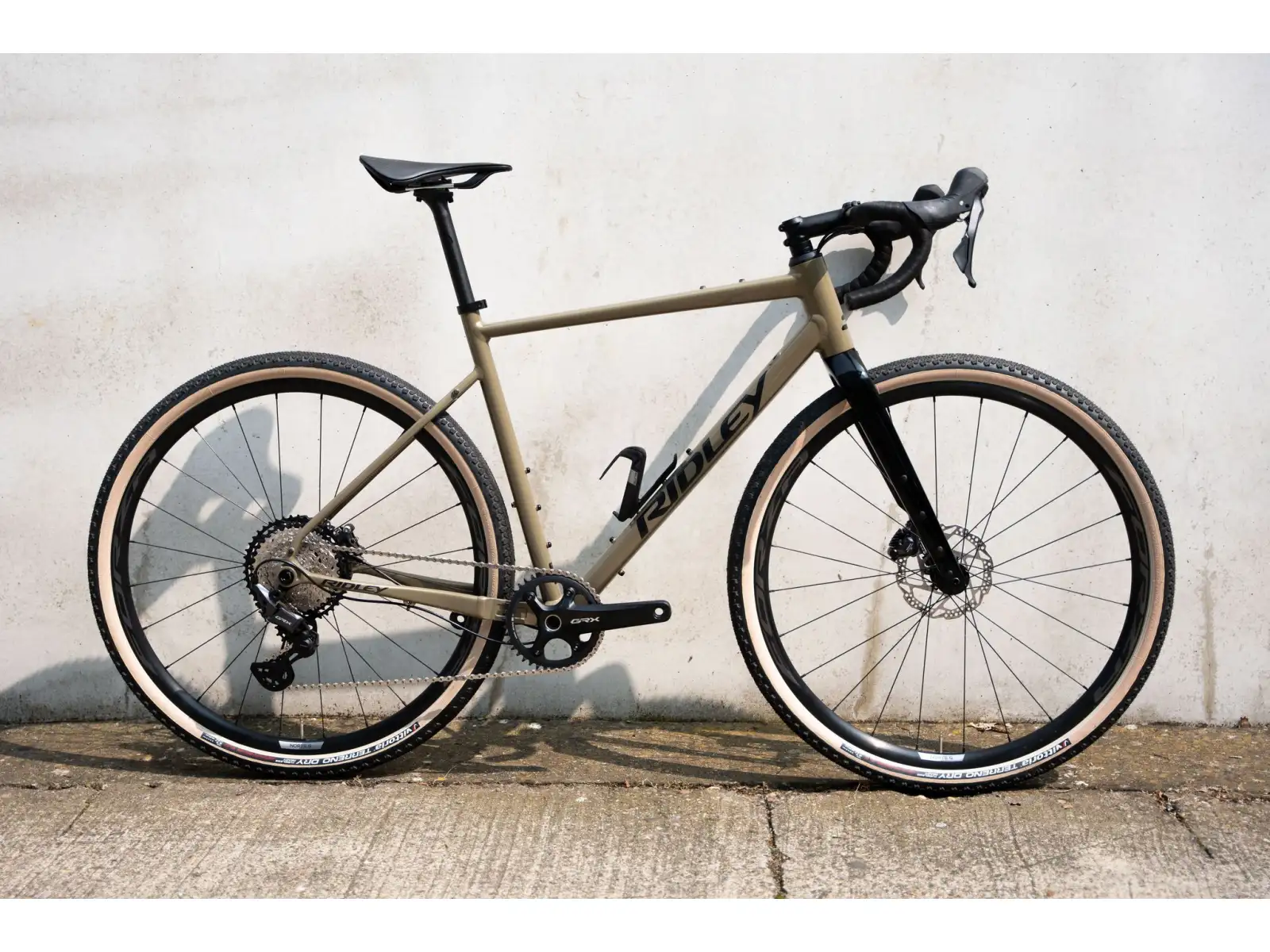 Ridley Kanzo Adventure Alu GRX400 gravel kolo Bronze Green/Black