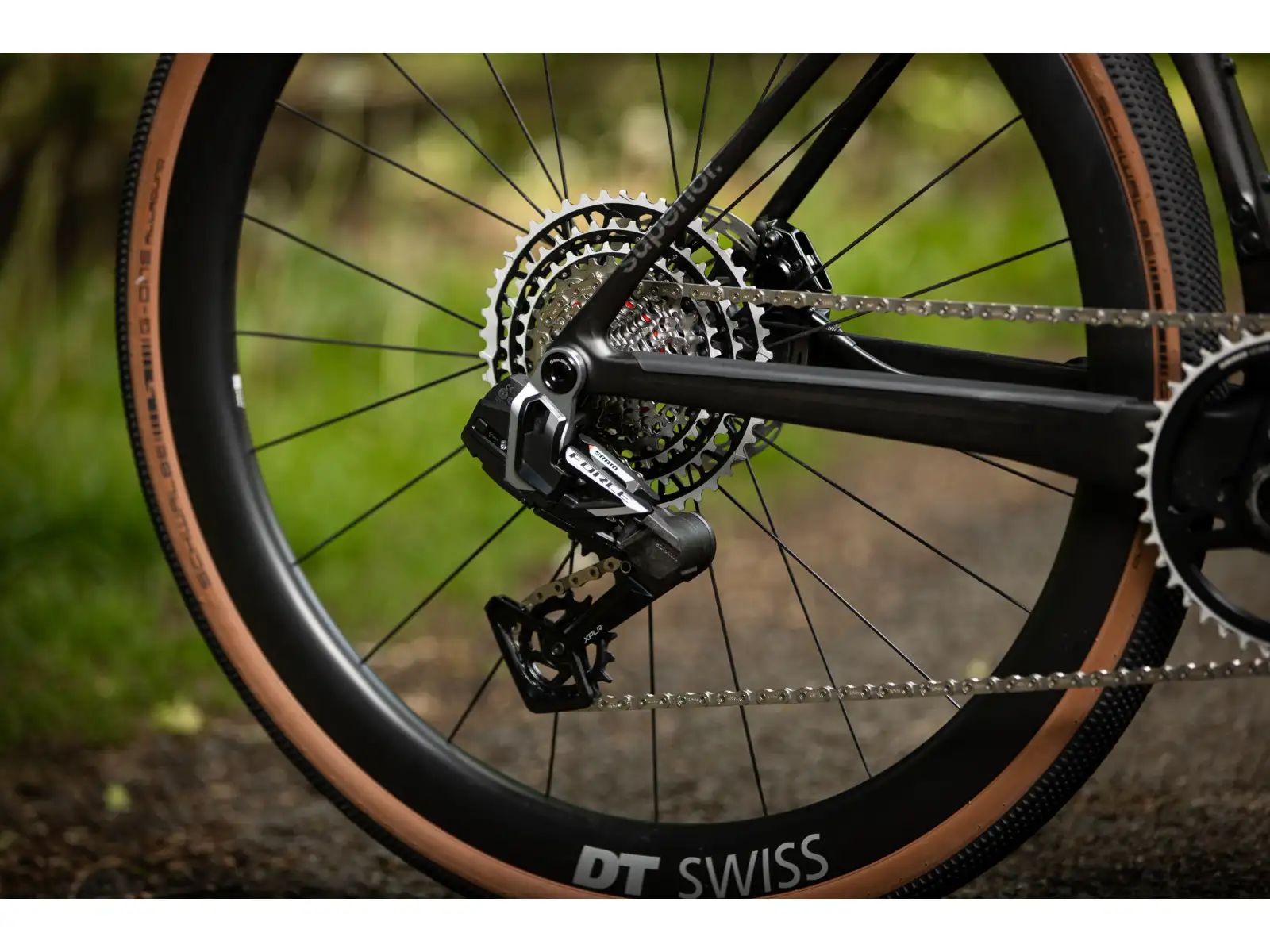 Superior XR 9.8 GR gravel kolo Matte Carbon/Gloss Black