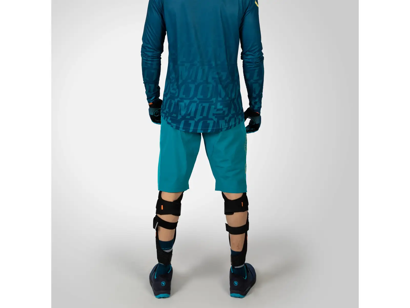 Endura MT500 D30 chrániče kolen černá