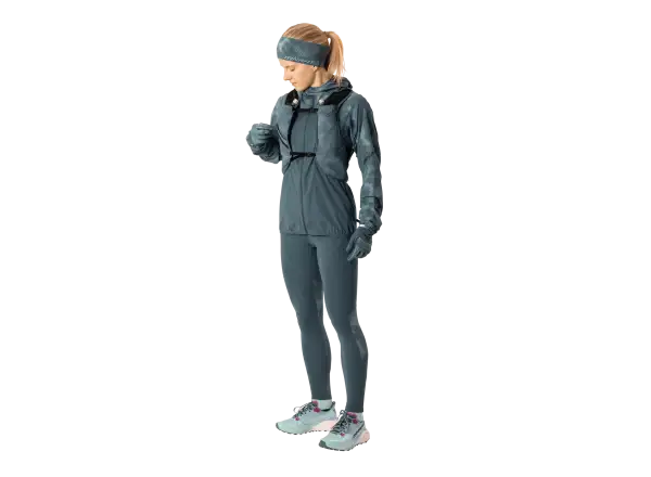 Dynafit Trail 6 Reflective běžecká vesta Cinder/Smoke Blue