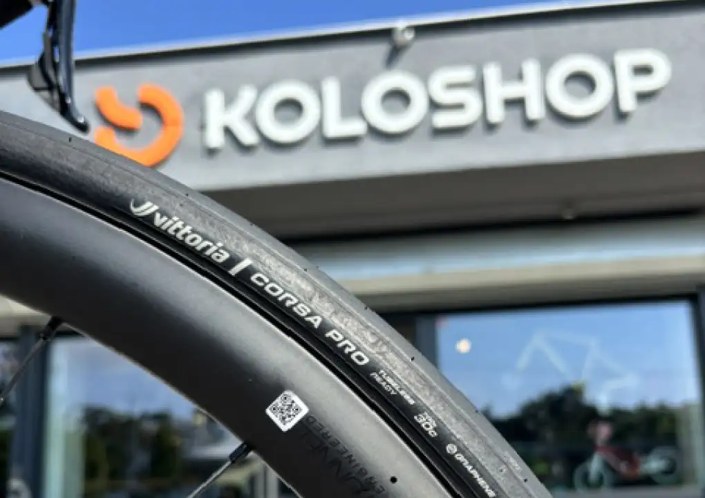 Vittoria Corsa Pro TLR Full Black G2.0: prvních 500 km s plášti, na kterých se vyhrávají Grand Tours