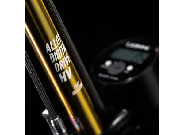 Lezyne 18K Digital Drive dílenská pumpa GOLD/BLACK