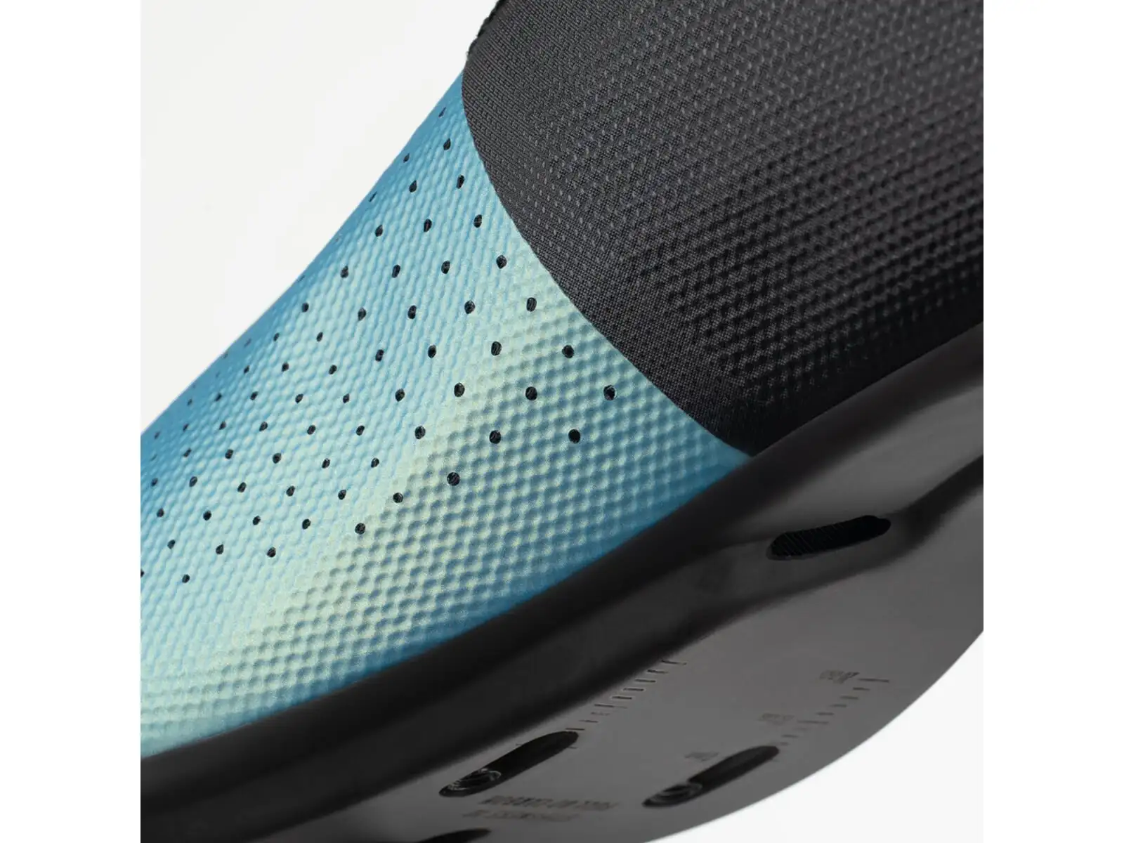 Fizik Tempo Decos Carbon Iridiscent silniční pánské tretry Black/Light Blue