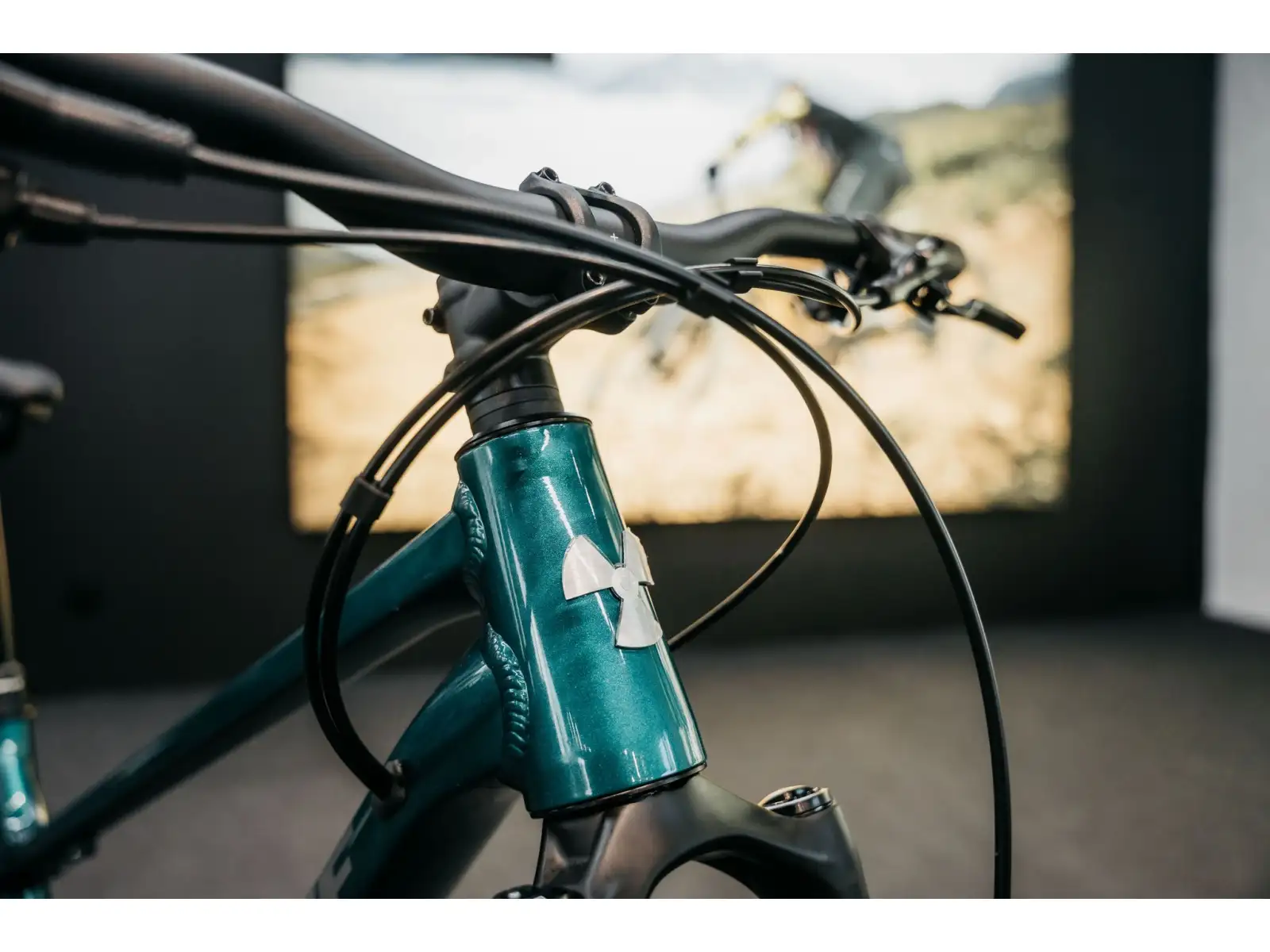 Nukeproof Tracker Pro 290 Cues 1x11 horské kolo Petrol Green/Chrome