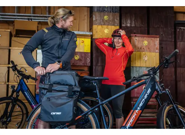 One Bikeparts RC.Bag 30 With Avs brašna black