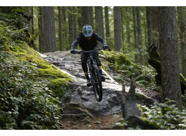 Giant Stance 2026 horské kolo Black