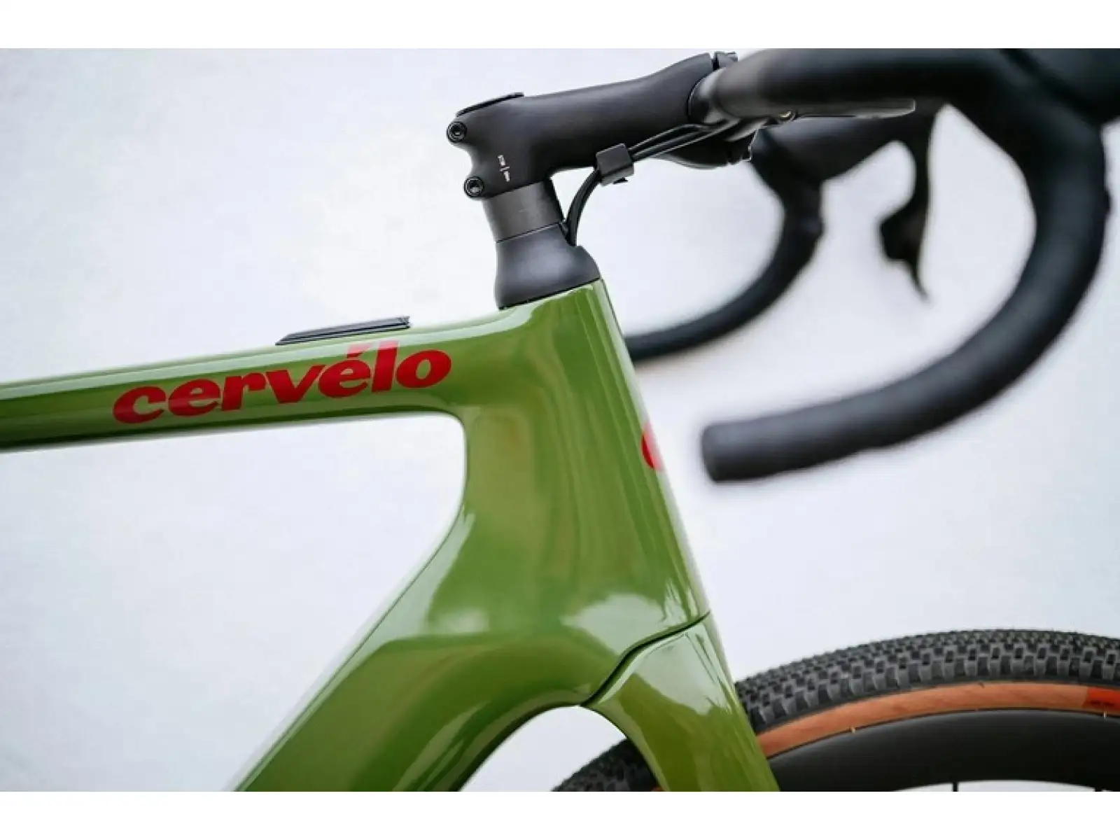 Cervélo Rouvida Force XPLR AXS 1 silniční elektrokolo Expedition Green