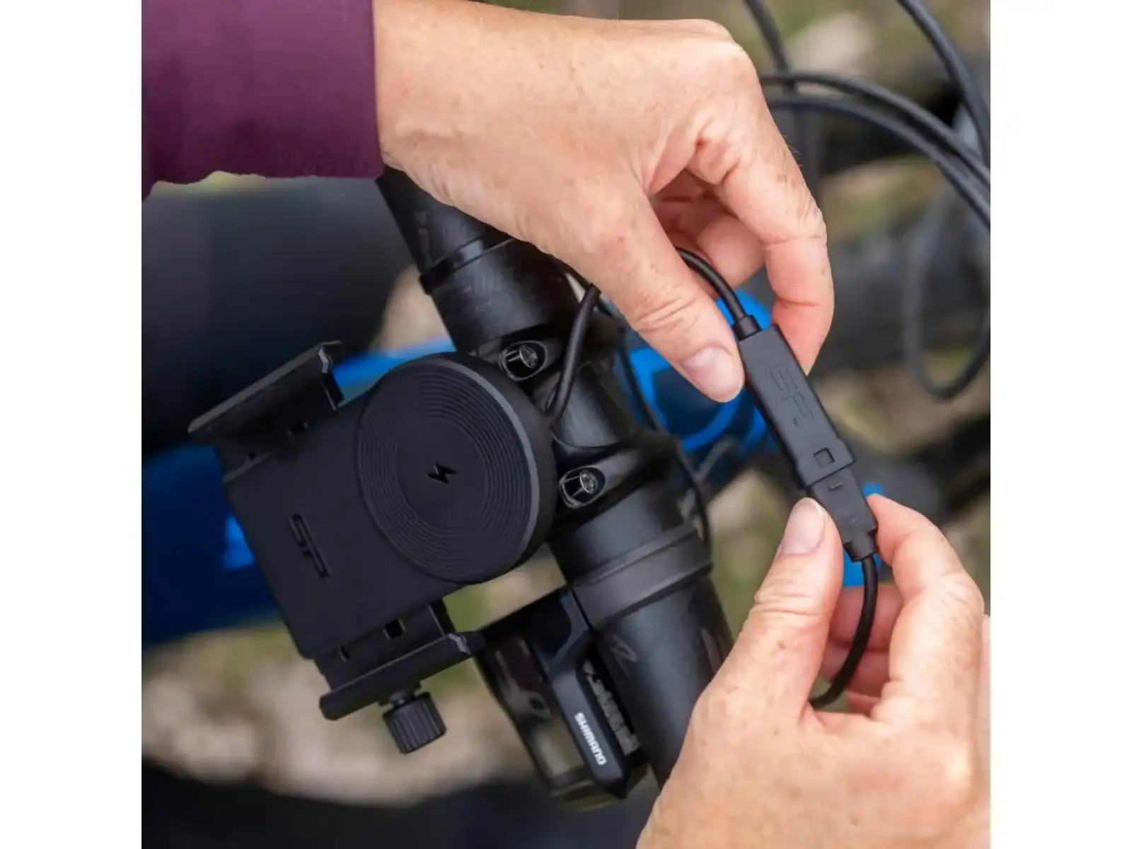 SP Connect Universal Charging Phone Clamp SPC+ univerzální nabíjecí držák