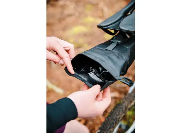 Fidlock Pinclip brašna pod sedlo černá vel. S
