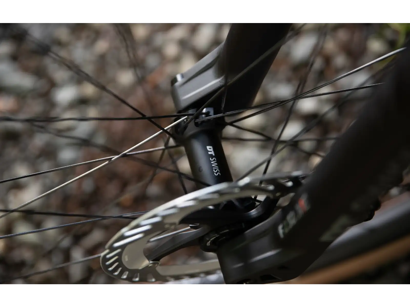Superior XP 9.8 horské kolo Matte Carbon/Dark Chrome