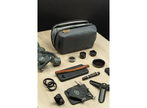 Peak Design Tech Pouch 2 l taška Charcoal