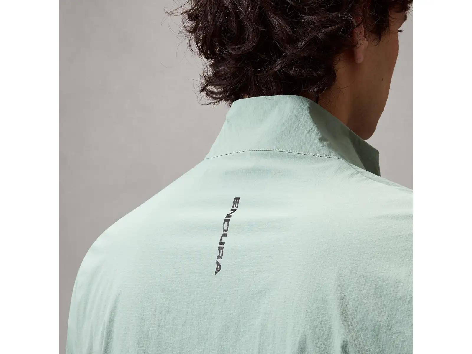 Endura Alltrack Ride Packable pánská bunda Sage green