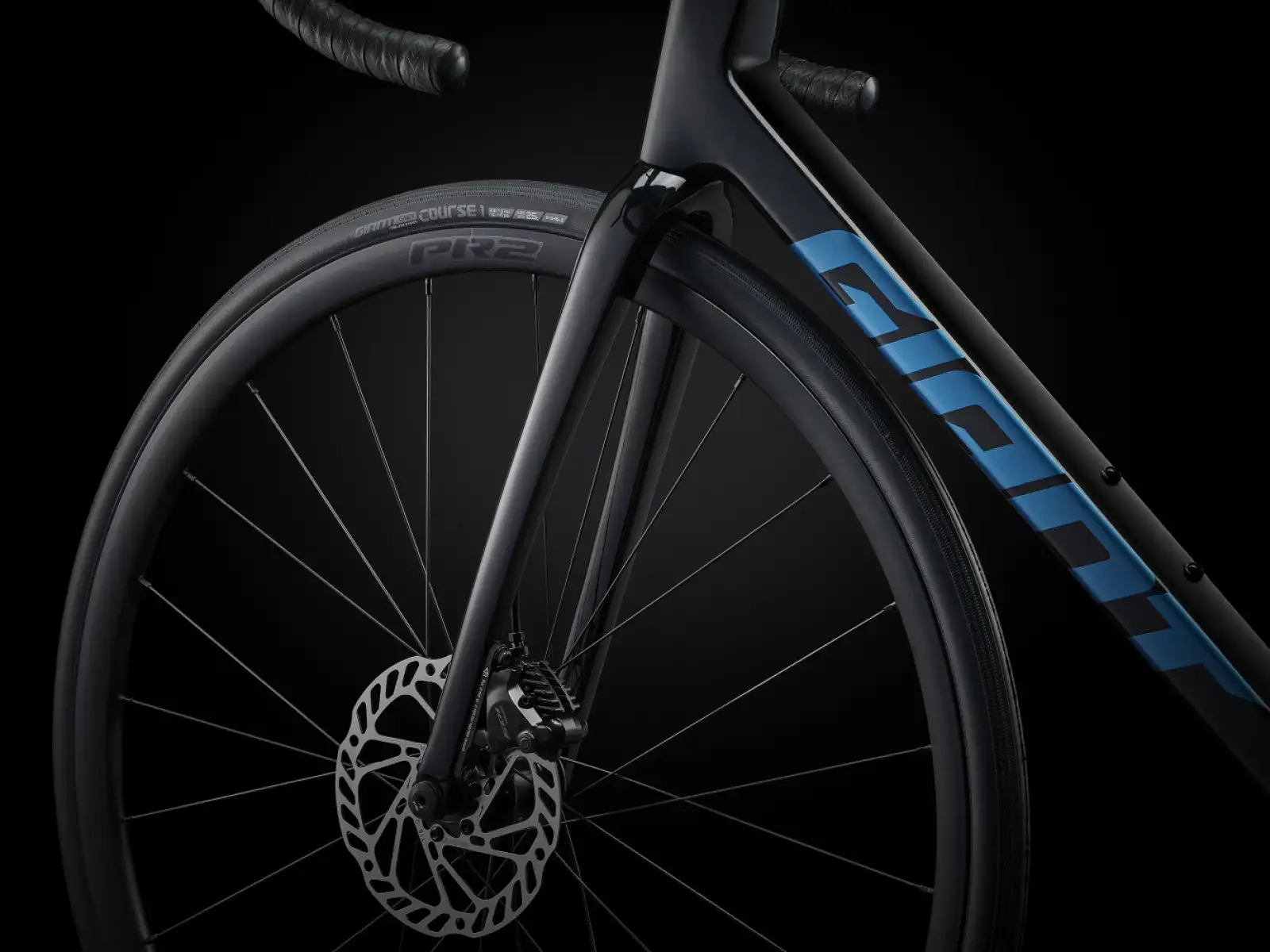 Giant TCR Advanced 2 KOM silniční kolo Carbon