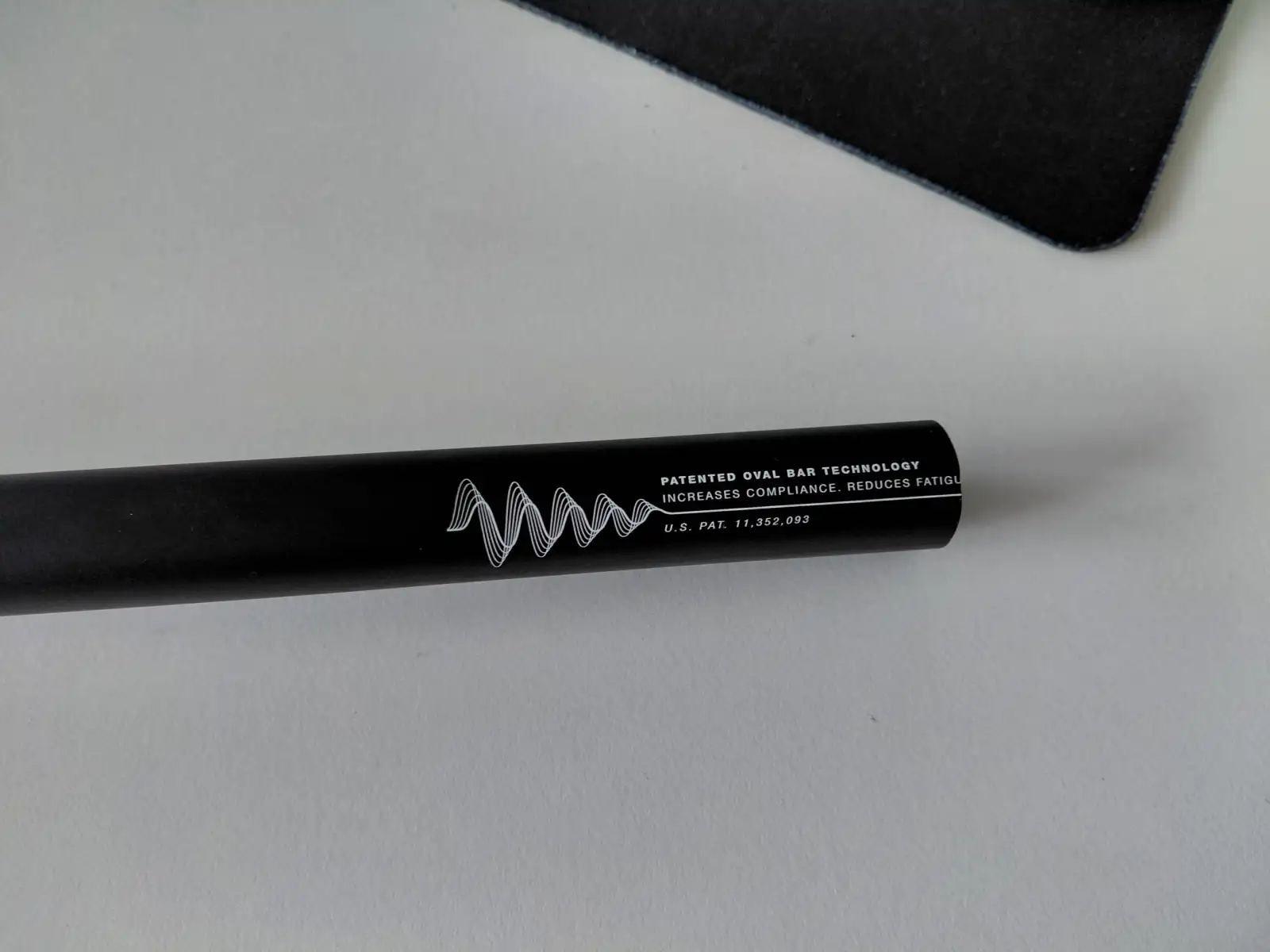 OneUp řídítka V2 Carbon 35/720 mm zkrácená černá 20 mm zdvih