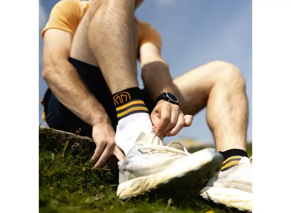 Sidas Run Anatomic Light Ankle běžecké ponožky bílo-černá