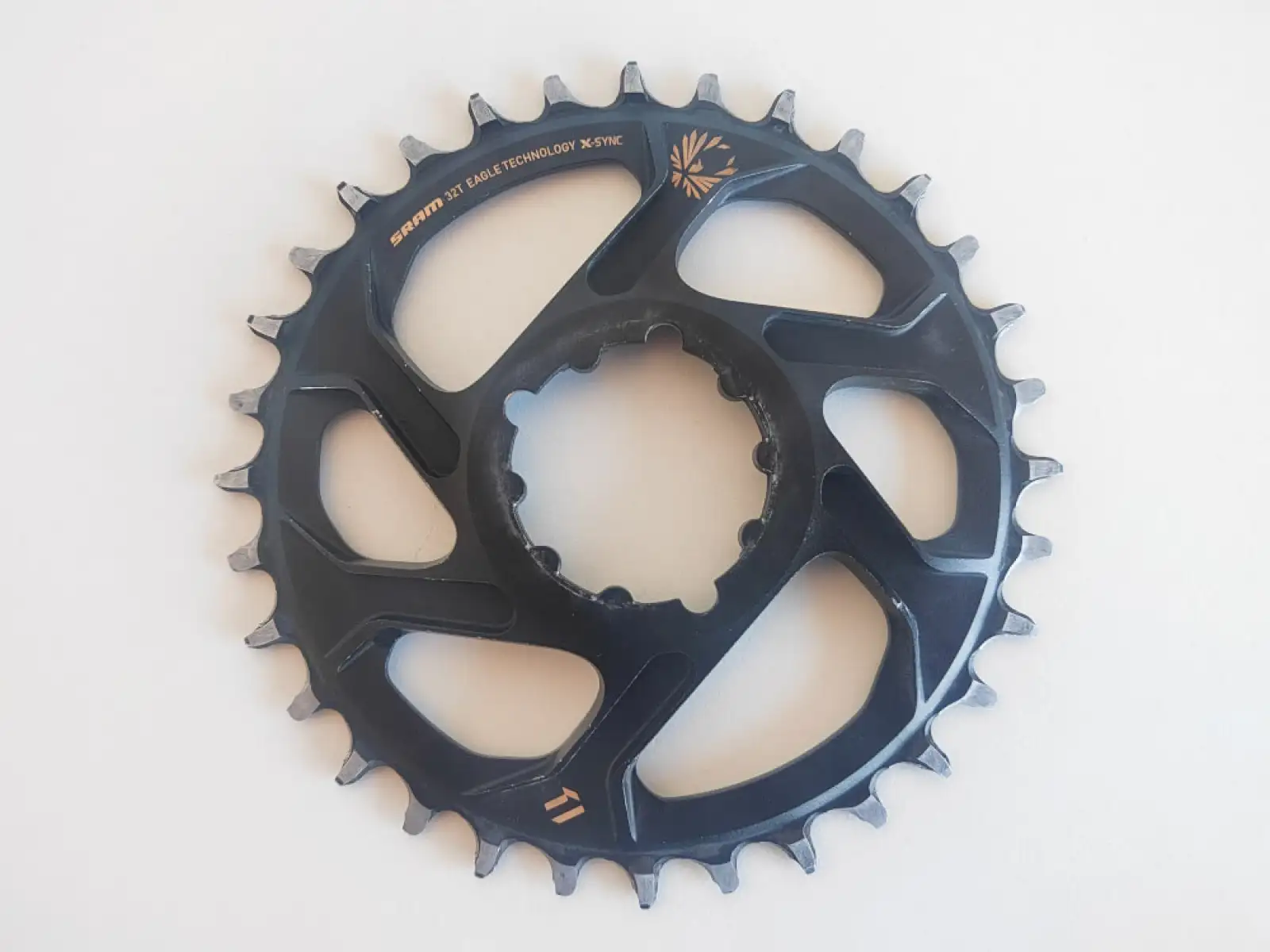 Sram Eagle X-sync Direct Mount 6 Offset Boost 12sp. převodník 34z. zlatý PROVĚŘENO