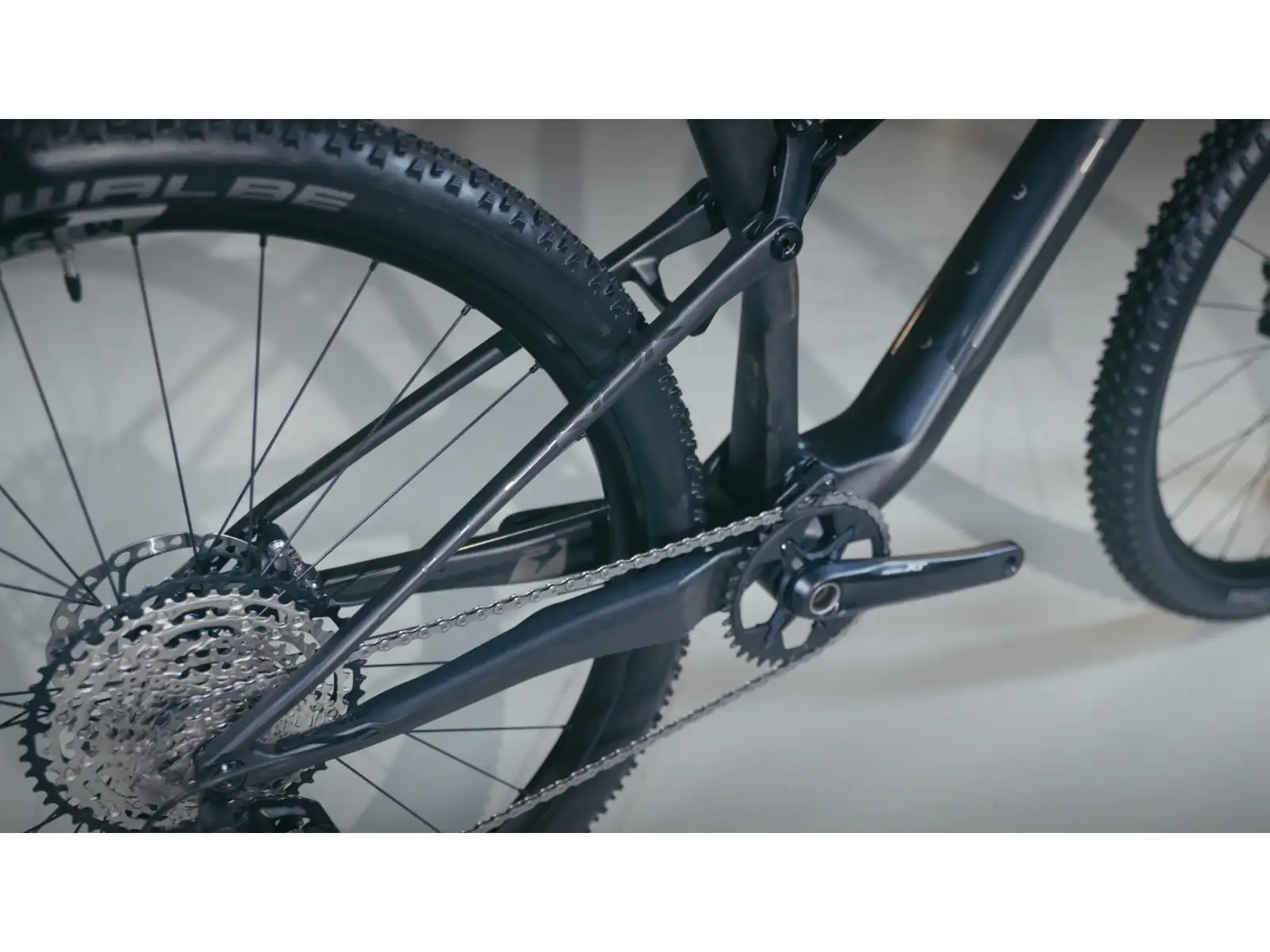 Superior XF 979 RC horské kolo Matte Carbon/Stealth Chrome