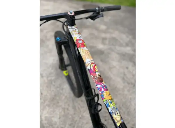 Rie:sel Design TAPE 3000 fólie na rám Stickerbomb Eyecatcher