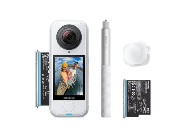 Insta360 X4 Air kamera Starter Bundle bílá