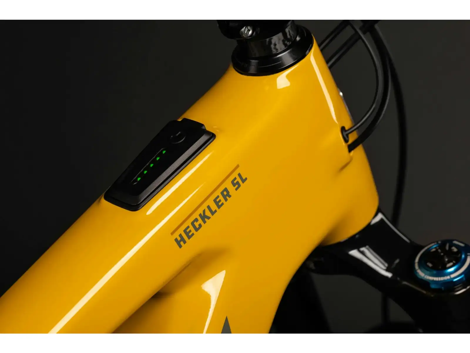 Santa Cruz Heckler SL 1 C Stout celoodpružené elektrokolo Gloss Mustard Yellow