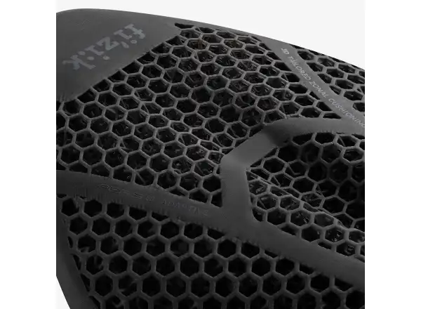 Fizik Transiro Aeris LD R1 Adaptive sedlo 135 mm