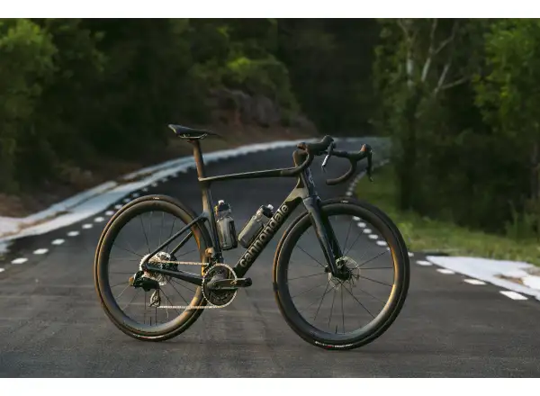 Cannondale Super Six Evo Carbon 1 silniční kolo RAW