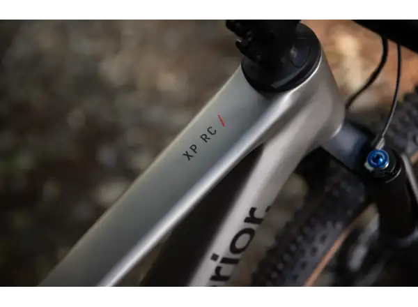Superior XP 9.8 horské kolo Matte Carbon/Dark Chrome