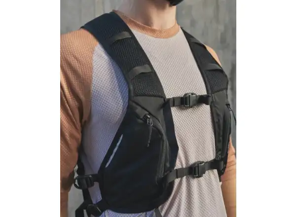 POC Column VPD Backpack Vest pánská vesta Uranium Black
