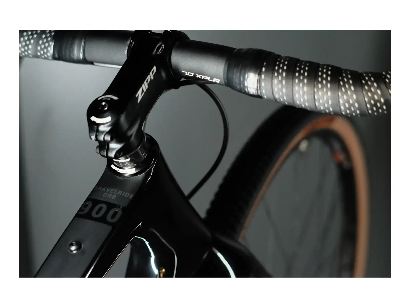 Rock Machine Gravelride CRB 900 AXS gravel kolo Stealth Black VZOREK