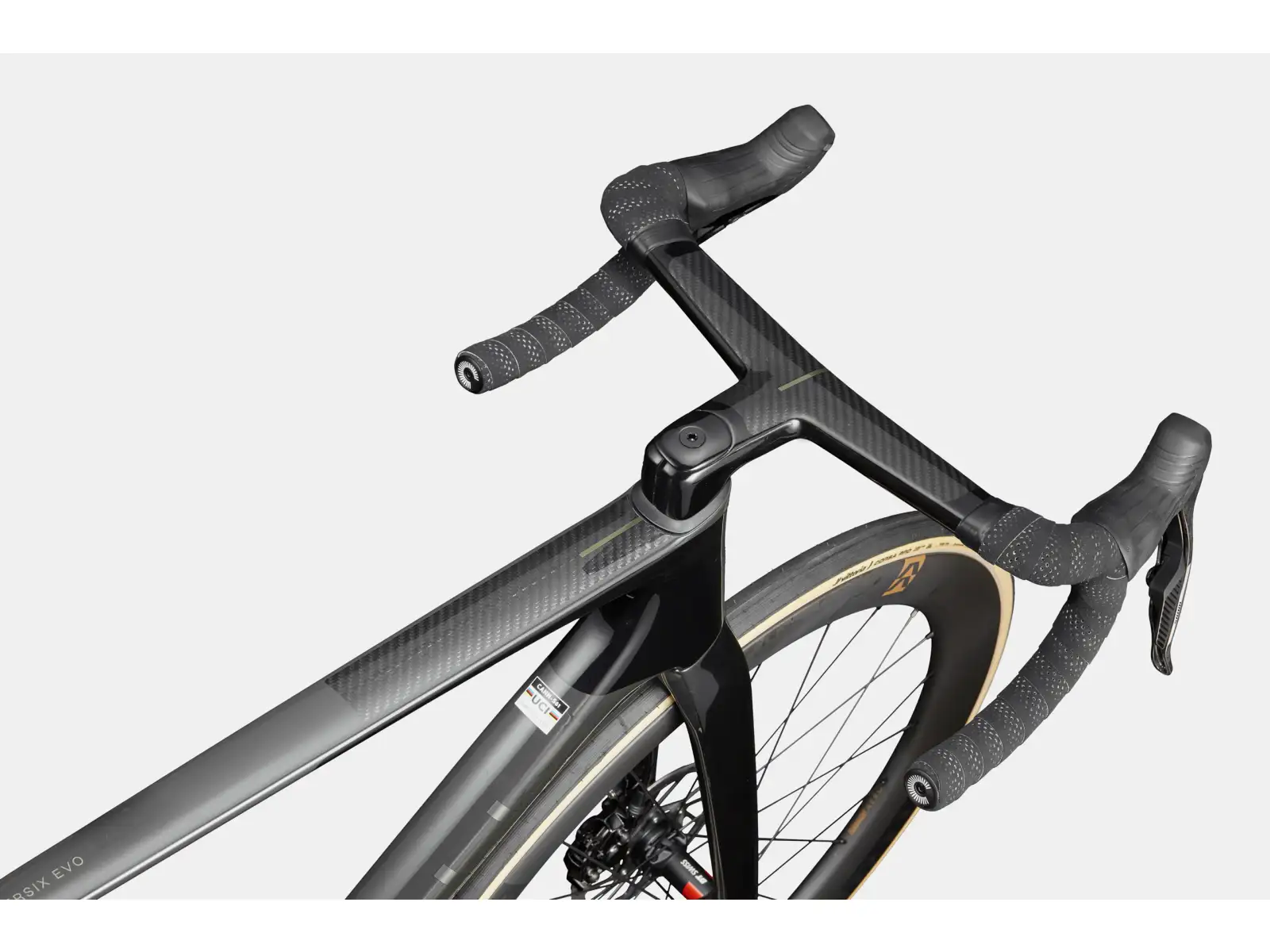Cannondale SuperSix Evo 1 silniční kolo Platinum PLT