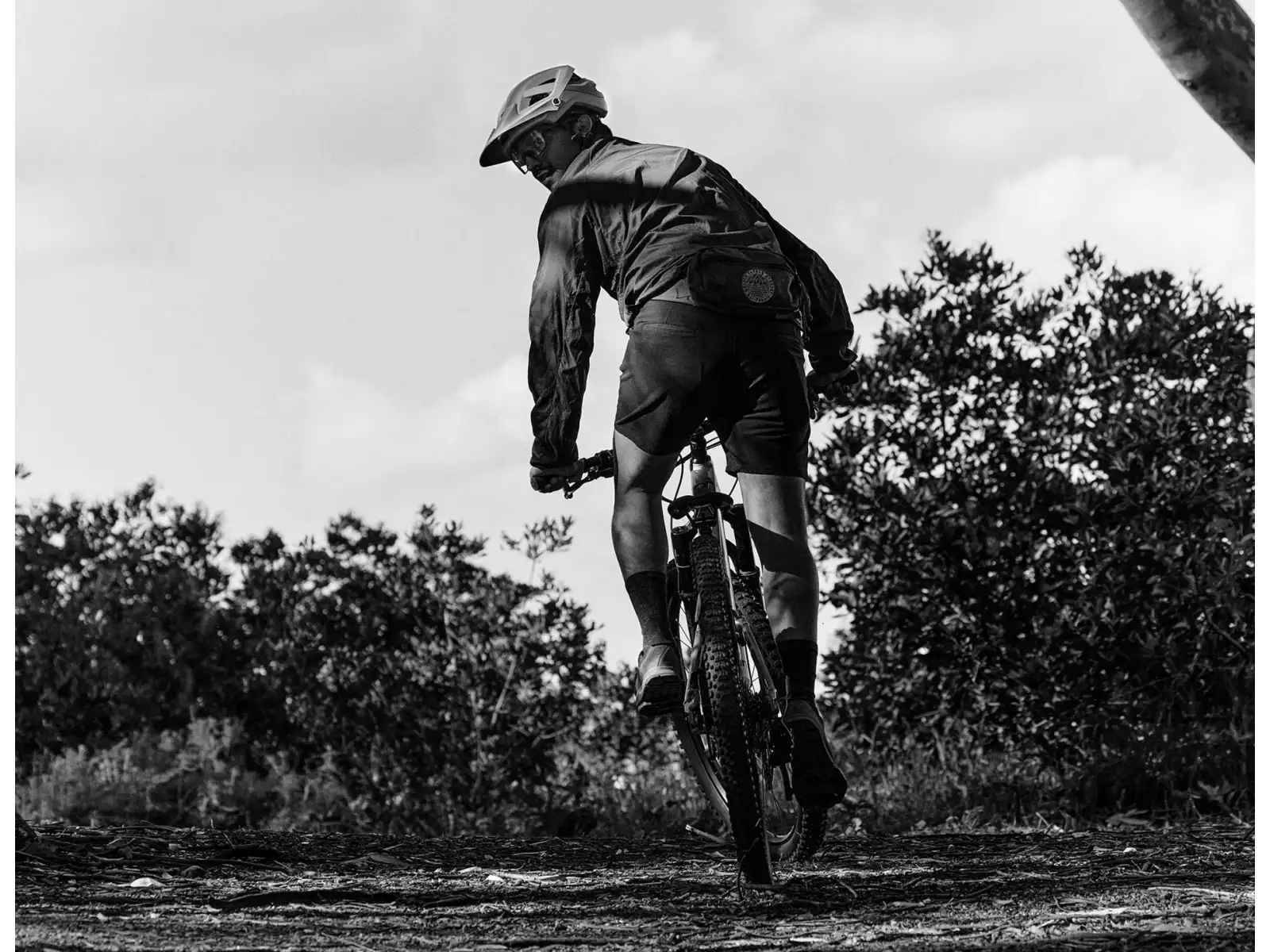 Cannondale Terrus přilba Starry Night Black