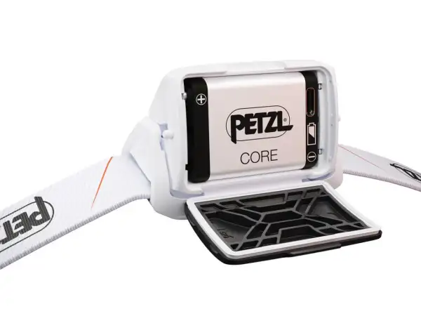 Petzl TIKKA CORE WHITE 2025 svítilna bílá