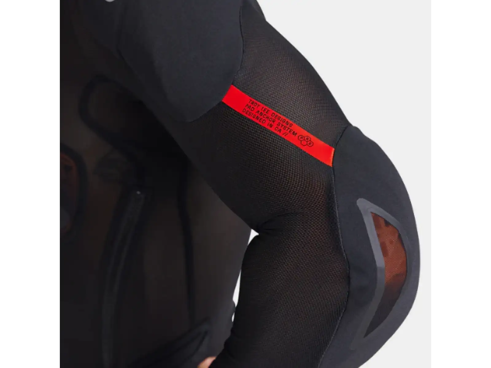 Troy Lee Designs Stage Ghost D3O Solid ochranná vesta s dlouhým rukávem Black