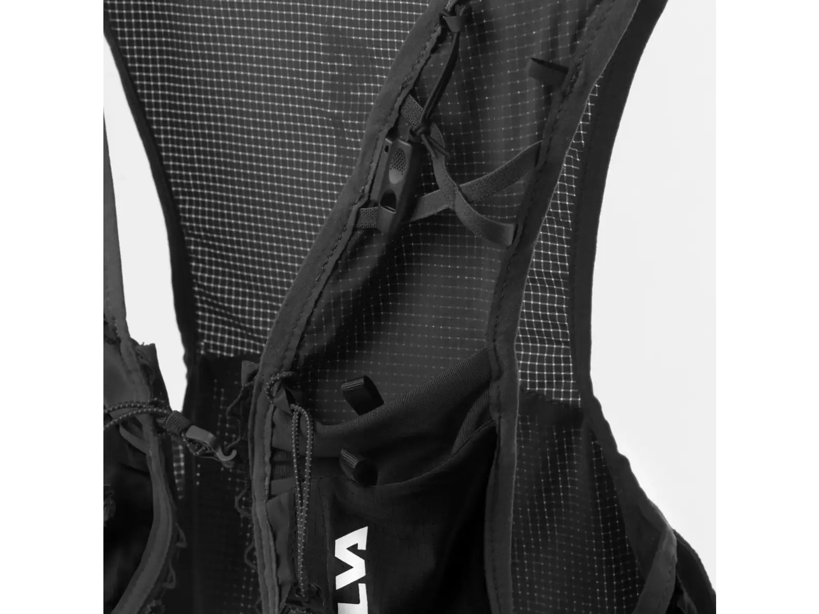 Silva Strive Fly běžecká vesta Black