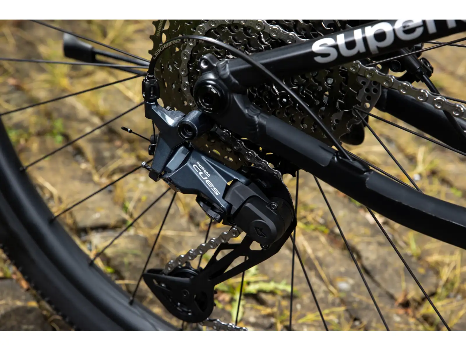 Superior eBLOX 6.5 mestské elektrokolo Matte Dark Chrome/Black