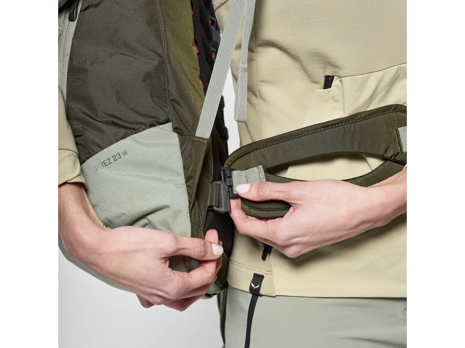 Salewa Puez batoh 25 l batoh Shadow/Dark Olive