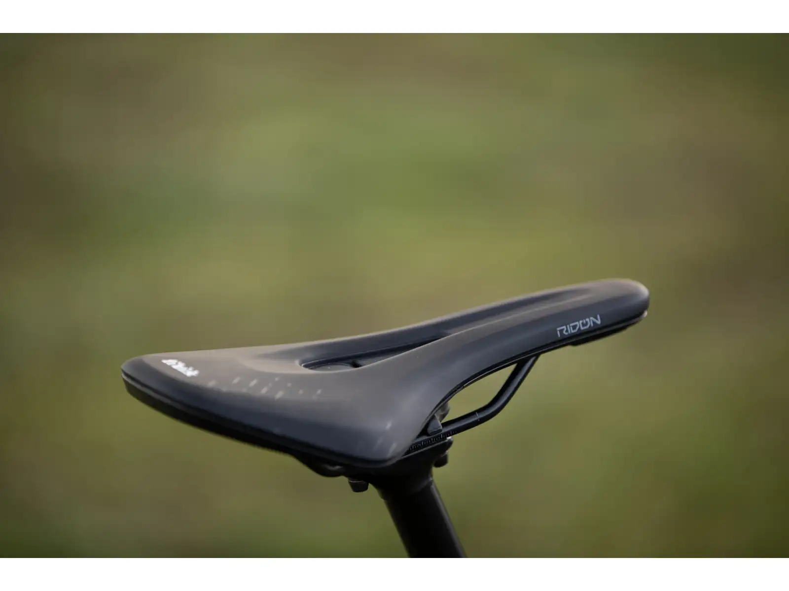 Superior XF 9.6 DC horské kolo Matte Carbon/Grey
