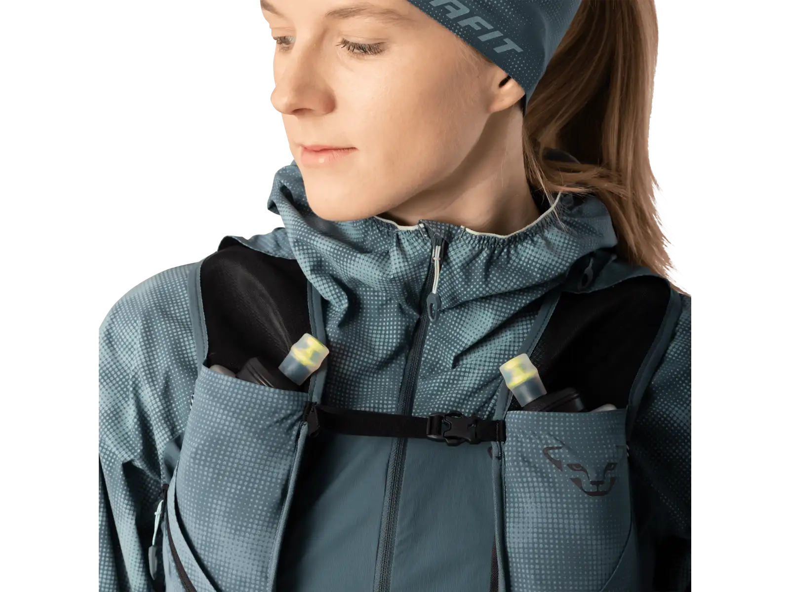 Dynafit Trail 6 Reflective běžecká vesta Cinder/Smoke Blue