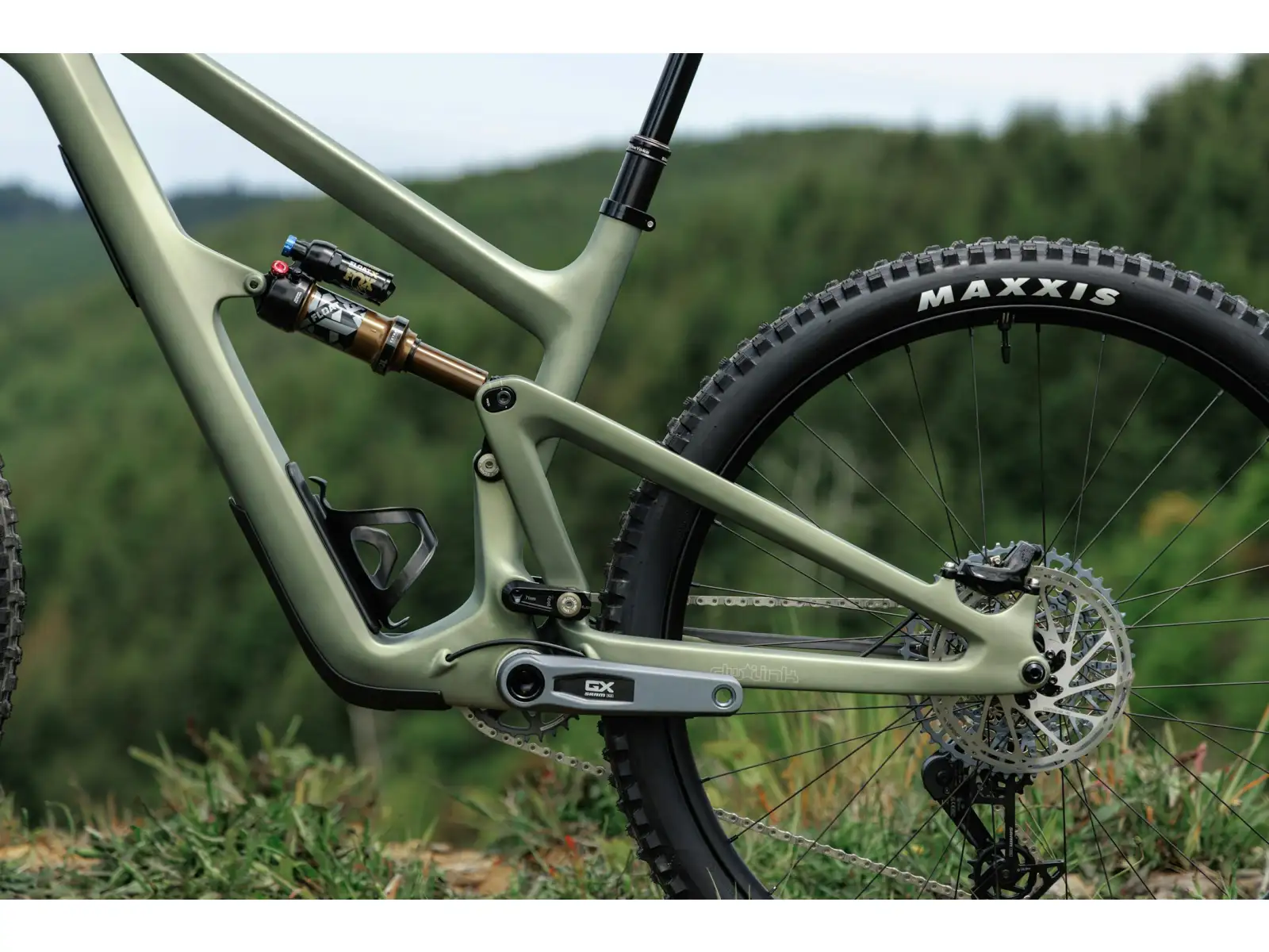 Ibis Ripmo V3 Eagle 90 horské kolo Olive Swamp Monster