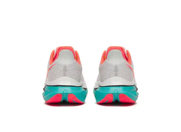 Saucony Endorphin Speed 5 pánská běžecká obuv white/mutant
