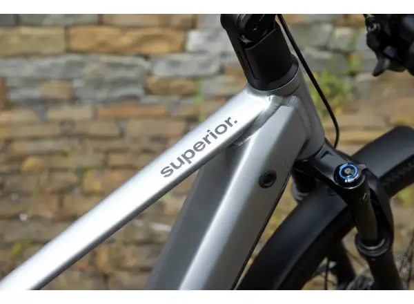 Superior eBLOX 6.5 mestské elektrokolo Matte Dark Chrome/Black