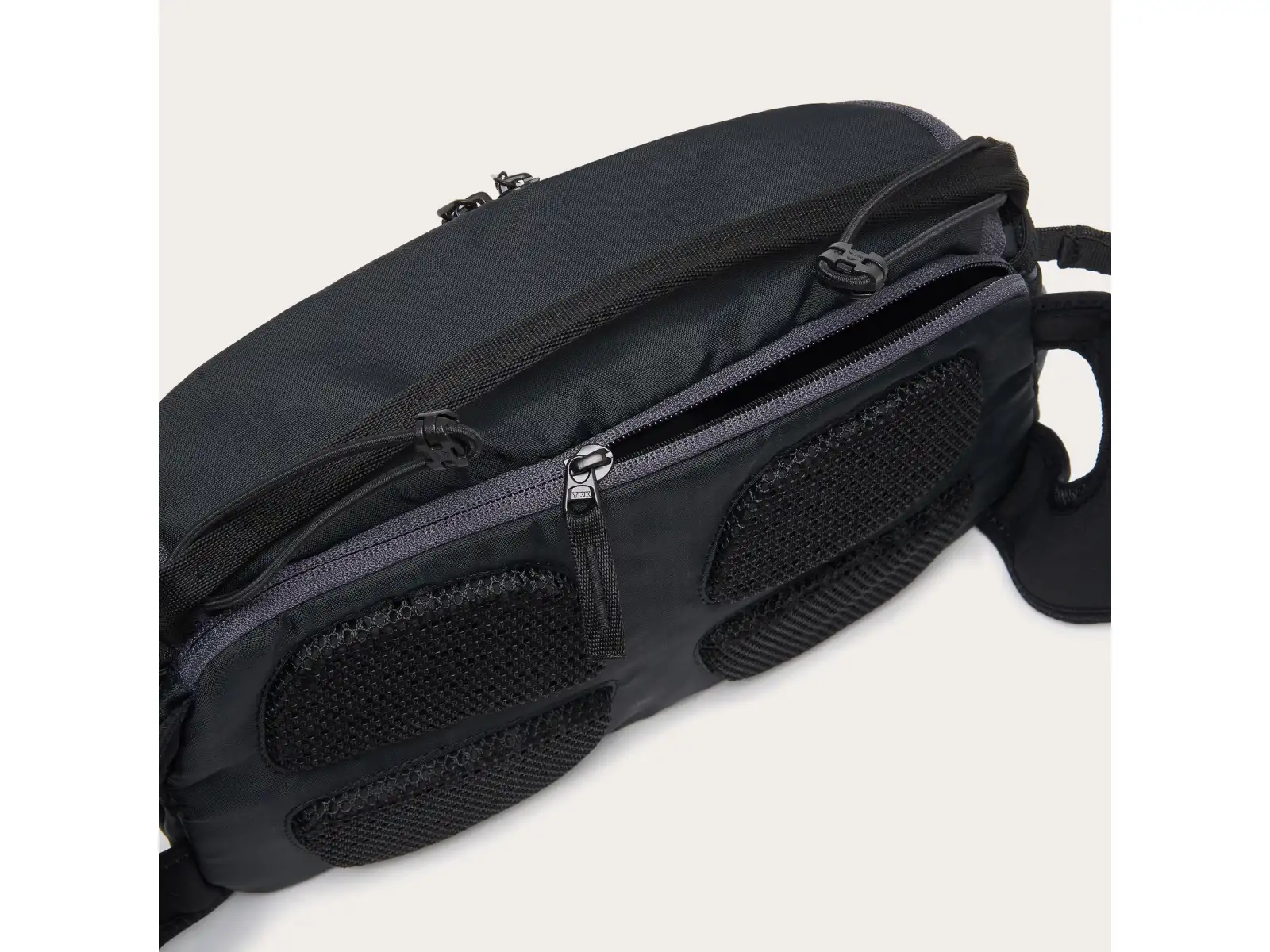 Oakley Seeker Traverse RC ledvinka Blackout