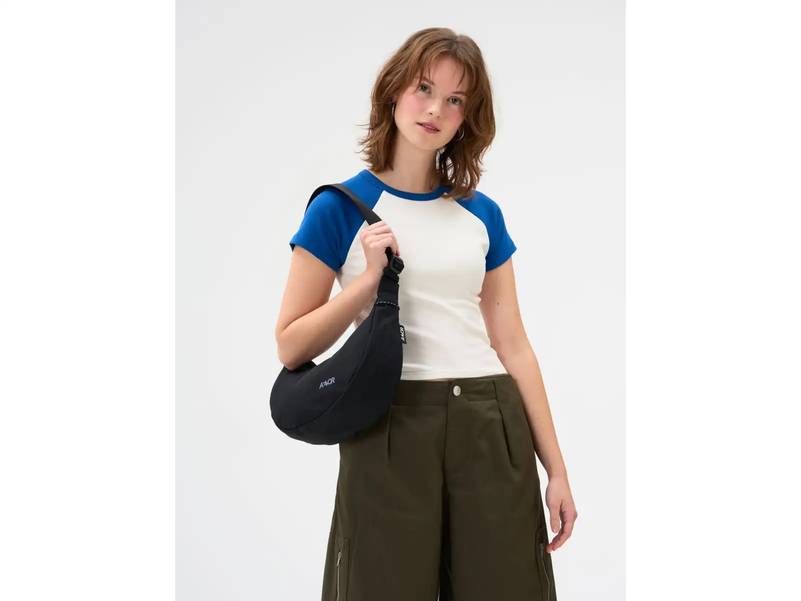 Aevor Sling Small taška přes rameno/kabelka Black