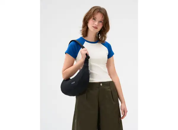 Aevor Sling Small taška přes rameno/kabelka Black